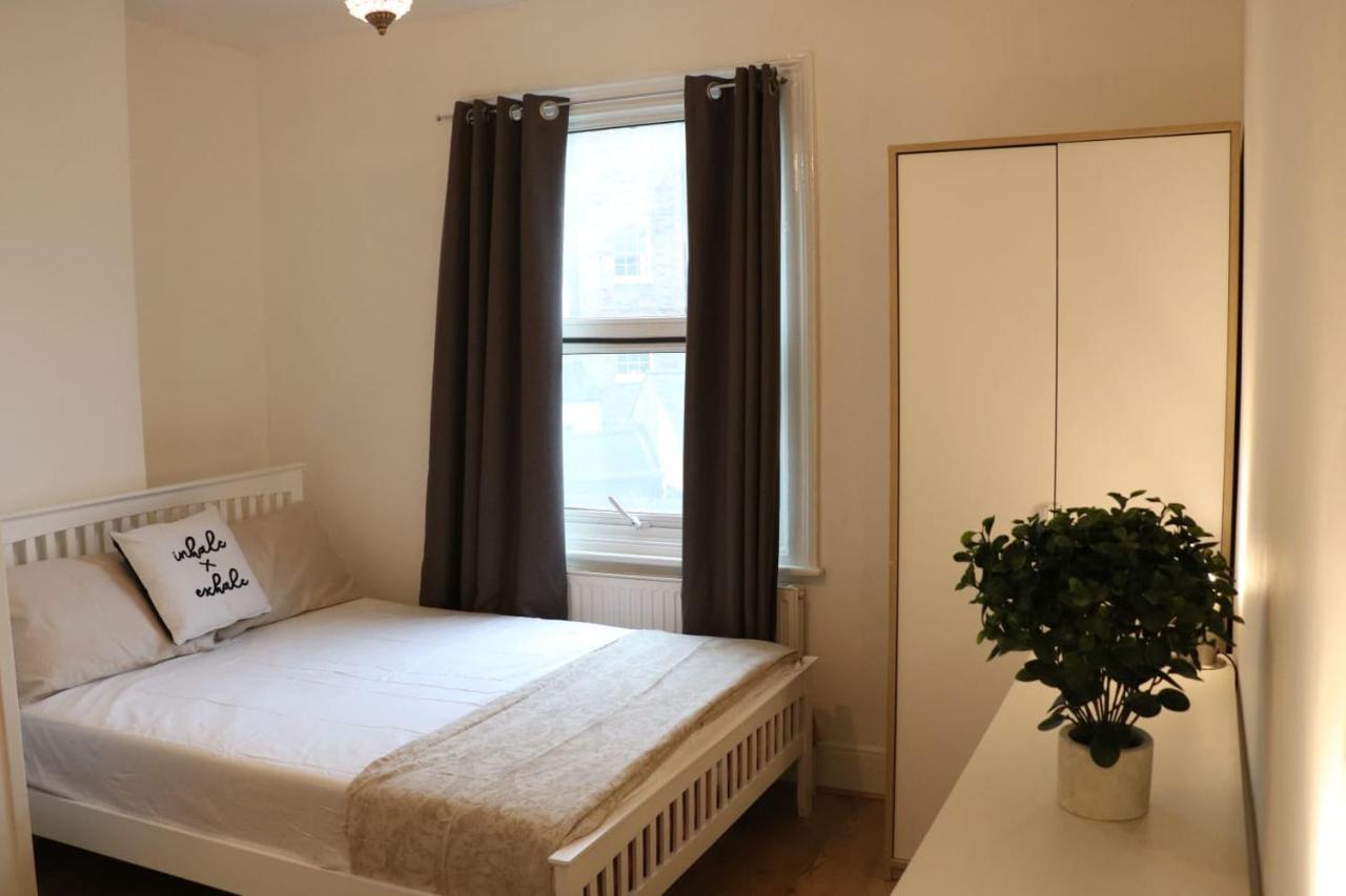 Victoria Style Flat Near Victoria Station Appartement Londen Buitenkant foto