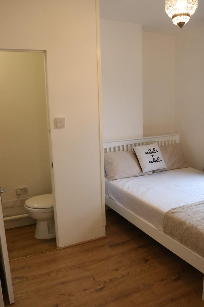 Victoria Style Flat Near Victoria Station Appartement Londen Buitenkant foto